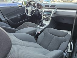 Volkswagen Passat B6 1.6 TDI full