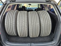 Volkswagen Passat B6 1.6 TDI full