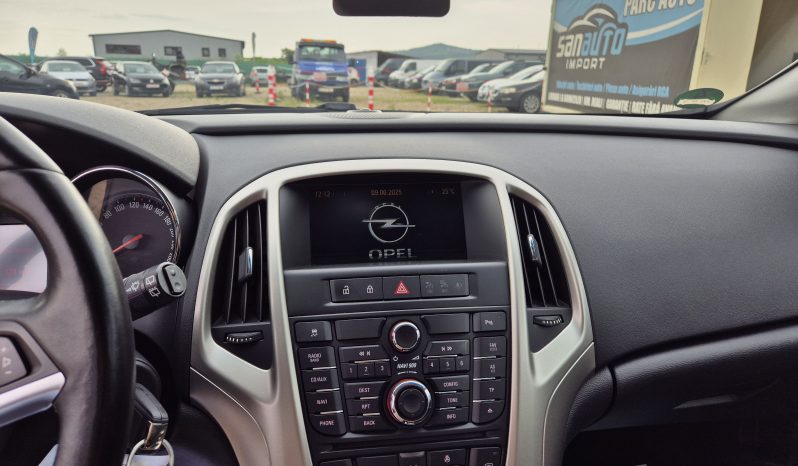 Opel Astra 2.0 CDTI Design Edition