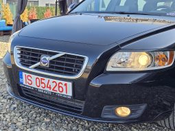Volvo V50 2.0 D Momentum full