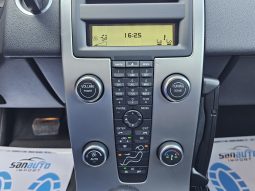 Volvo V50 2.0 D Momentum full