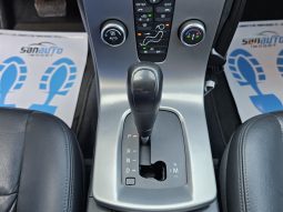 Volvo V50 2.0 D Momentum full