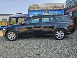 Volvo V50 2.0 D Momentum full