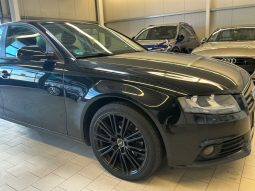 Audi A4 2.0 TDI Attraction full