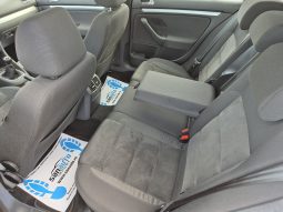 Volkswagen Golf VI 1.6 TDI Highline full