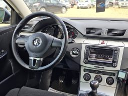 Volkswagen Passat 1.6 TDI Comfortline BlueMotion full