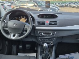 Renault Megane 1.9 dCi Dynamique full