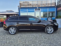 Volvo V60 2.0 D3 Summum full