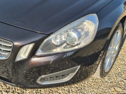 Volvo V60 2.0 D3 Summum full