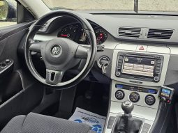 Volkswagen Passat 1.6 TDI Comfortline BlueMotion full