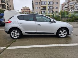 Renault Megane 1.9 dCi Dynamique full