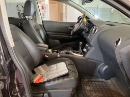 Nissan Qashqai 2.0 dCi Tekna full