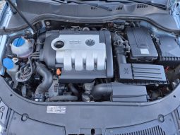 VW Passat B6 2.0 TDI full