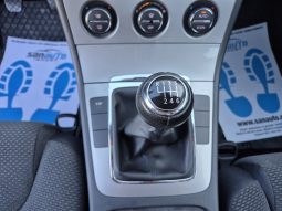 VW Passat B6 2.0 TDI full