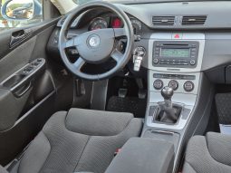 VW Passat B6 2.0 TDI full
