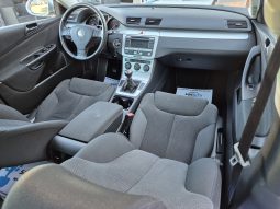VW Passat B6 2.0 TDI full