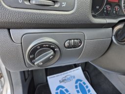 Volkswagen Golf V 1.9 TDI full