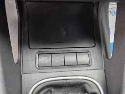 Volkswagen Golf V 2.0 TDI full