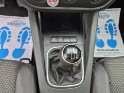 Volkswagen Golf V 2.0 TDI full