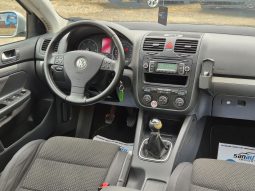 Volkswagen Golf V 2.0 TDI full
