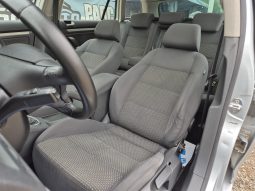 Volkswagen Golf V 2.0 TDI full
