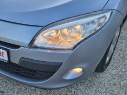 Renault Megane 1.5 dCi TomTom Edition full