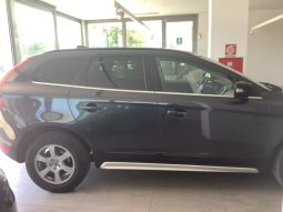 Volvo XC60 2.0 DRIVe Momentum full