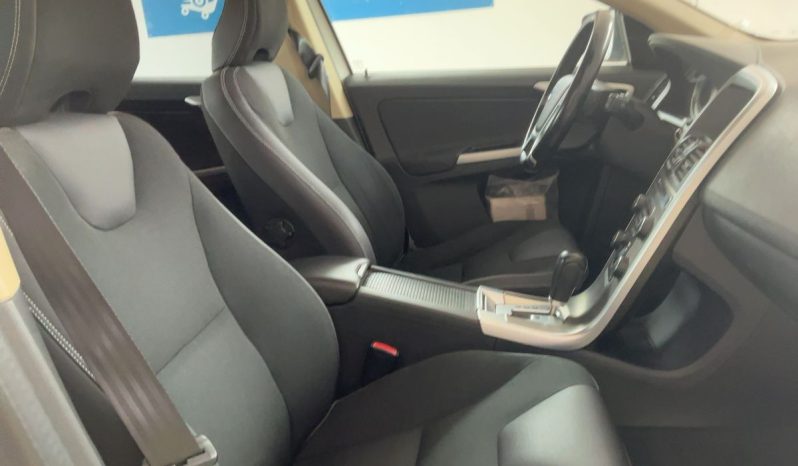 Volvo XC60 2.4 D4 Momentum AWD