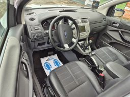 Ford Kuga 2.0 TDCi Titanium full