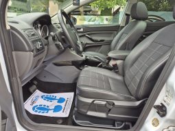 Ford Kuga 2.0 TDCi Titanium full