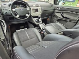 Ford Kuga 2.0 TDCi Titanium full
