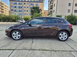 Opel Astra 1.7 CDTI Design Edition full