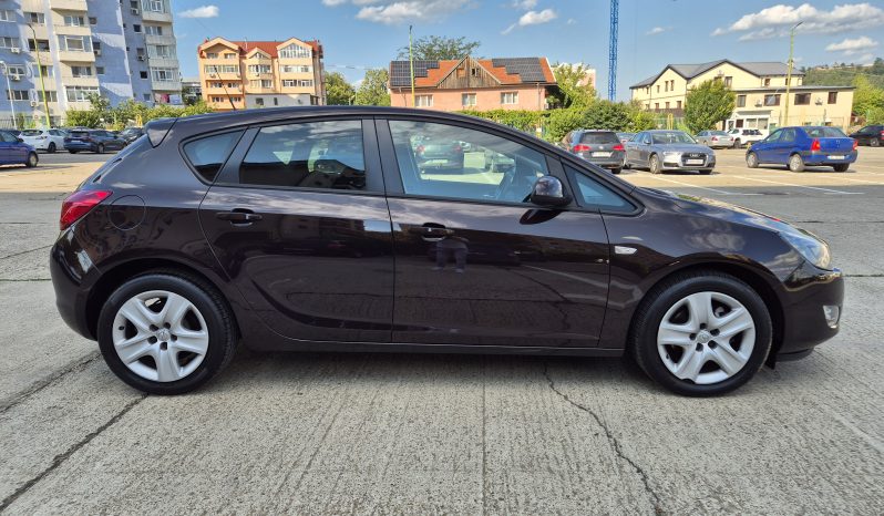 Opel Astra 1.7 CDTI Design Edition