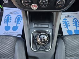 Volkswagen Golf V 2.0 TDI full