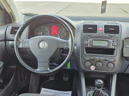 Volkswagen Golf V 2.0 TDI full