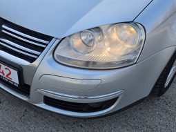 Volkswagen Golf V 2.0 TDI full