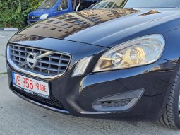 Volvo S60 2.0 D3 Momentum full