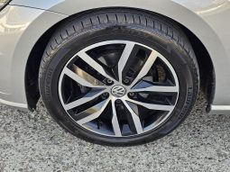 Volkswagen Golf VII 1.6 TDI full