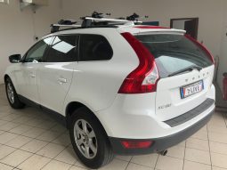 Volvo XC60 2.4 D4 Momentum AWD