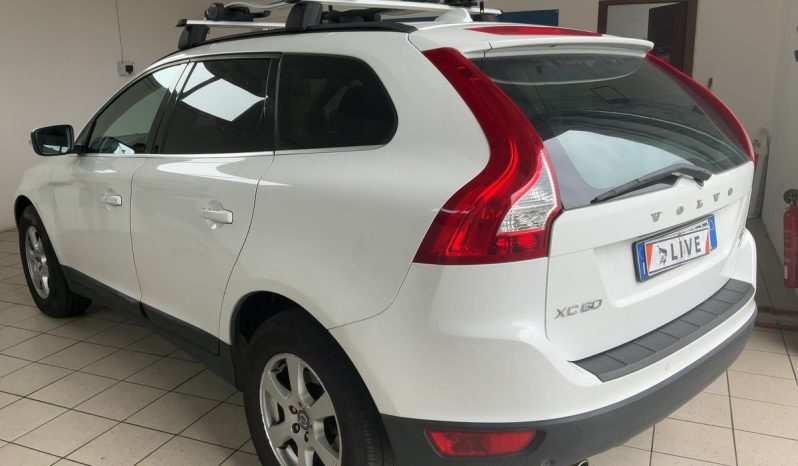 Volvo XC60 2.4 D4 Momentum AWD