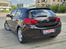 Opel Astra 1.7 CDTI Design Edition