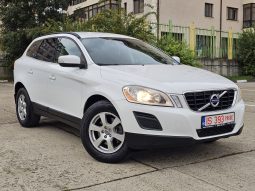 Volvo XC60 2.4 D4 Momentum AWD