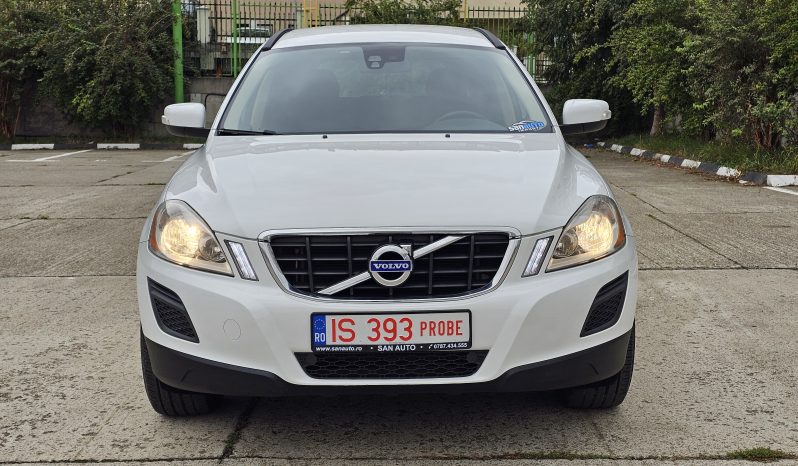 Volvo XC60 2.4 D4 Momentum AWD