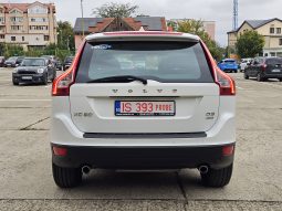 Volvo XC60 2.4 D4 Momentum AWD full
