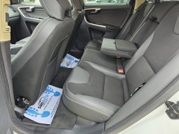 Volvo XC60 2.4 D4 Momentum AWD full