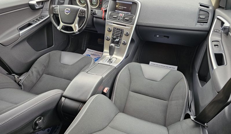 Volvo XC60 2.4 D4 Momentum AWD