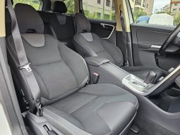 Volvo XC60 2.4 D4 Momentum AWD full