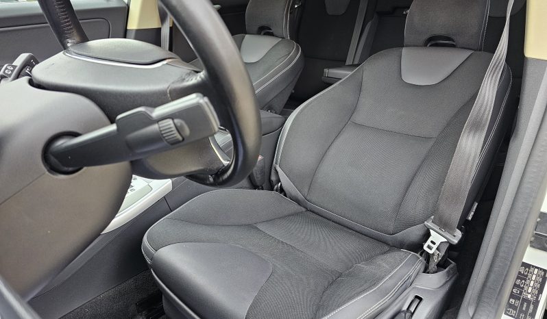 Volvo XC60 2.4 D4 Momentum AWD