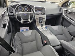 Volvo XC60 2.4 D4 Momentum AWD full