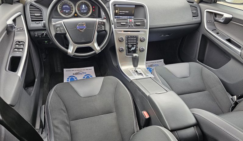 Volvo XC60 2.4 D4 Momentum AWD